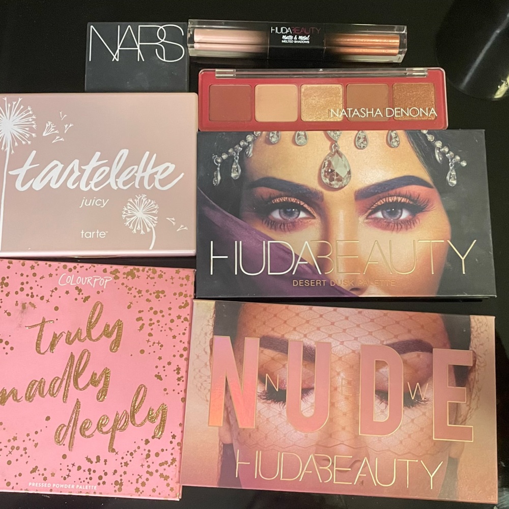 Makeup bundle